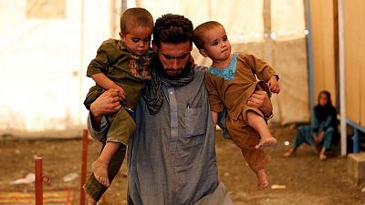 اليونيسف تحاول إعادة أطفال أفغان إلى أسرهم بعد فوضى الإجلاء