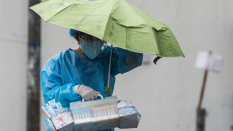 الفلبين تسجل 22820 إصابة بفيروس كورونا في زيادة قياسية يومية