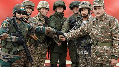 روسيا تستخدم معدات جديدة في تدريبات عسكرية ضخمة مع روسيا البيضاء