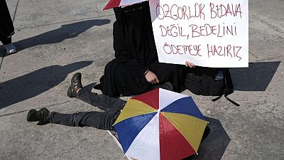Thousands protest new Turkish vaccine and test rules Thousands protest new Turkish vaccine and test rules