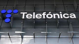 Telefónica vende unidad de telefonía móvil en El Salvador por 144 millones de dólares