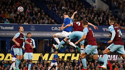Soccer-Everton hit back in style to beat Burnley Soccer-Everton hit back in style to beat Burnley