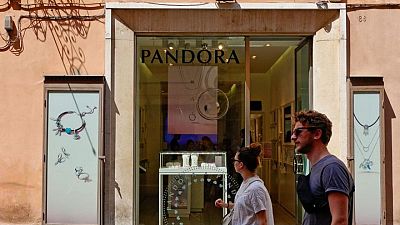 Jewellery maker Pandora targets 6-8% sales growth towards 2023 Jewellery maker Pandora targets 6-8% sales growth towards 2023
