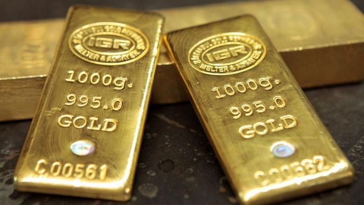 الذهب يرتفع بفضل إحجام عن المخاطرة ومخاوف حيال التضخم