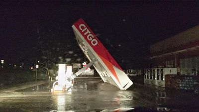 El huracán Nicholas toca tierra y golpea la costa de Texas y Luisiana con lluvias El huracán Nicholas toca tierra y golpea la costa de Texas y Luisiana con lluvias
