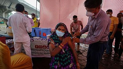 Estudio indio ve gran caída en anticuerpos COVID en los cuatro meses posteriores a vacunación Estudio indio ve gran caída en anticuerpos COVID en los cuatro meses posteriores a vacunación