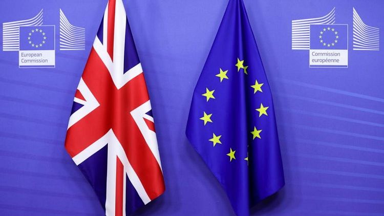 Reino Unido retrasa la aplicación de los controles comerciales post-Brexit