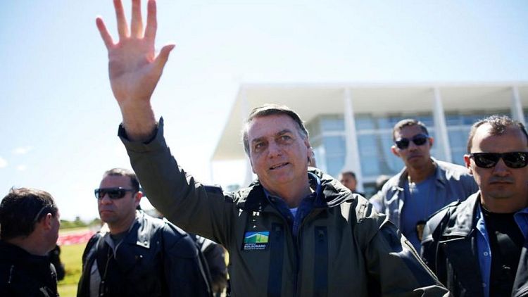 Apoyo a Bolsonaro toca un mínimo en camino a elección presidencial 2022, según sondeo