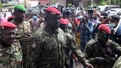 La junta golpista de Guinea inicia la negociación de un Gobierno de transición La junta golpista de Guinea inicia la negociación de un Gobierno de transición