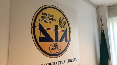 Operazione Dia Trieste per estorsione nei confronti di ambulanti Operazione Dia Trieste per estorsione nei confronti di ambulanti