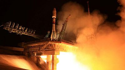 OneWeb launches satellites in global internet service push OneWeb launches satellites in global internet service push
