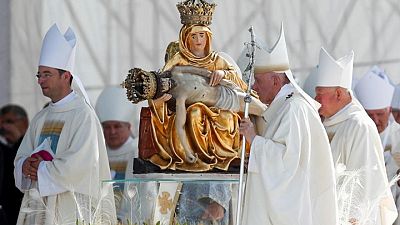 Papa Francisco pone fin a viaje a Hungría y Eslovaquia Papa Francisco pone fin a viaje a Hungría y Eslovaquia