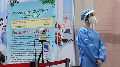 China alcanza el 70% de población vacunada de COVID-19- datos