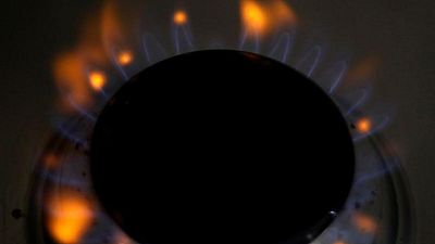 Gran Bretaña promete administrar consecuencias de fuerte alza de precios del gas