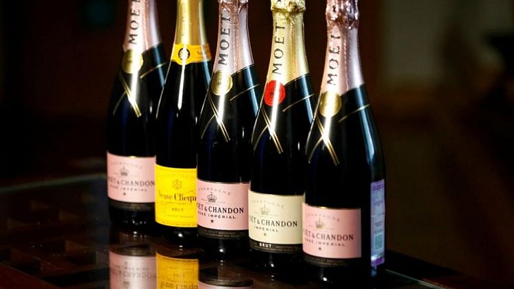 France and Russia plan talks to take fizz out of champagne dispute