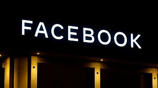 Facebook planea contratar a 10.000 personas en la UE para construir su "metaverso"