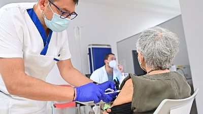 In una settimana 400 mila prime somministrazioni