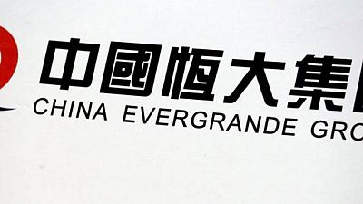 Acciones europeas caen debido a temores por problemas de China Evergrande