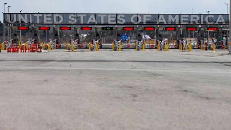 U.S. extends travel restrictions at Canada, Mexico borders