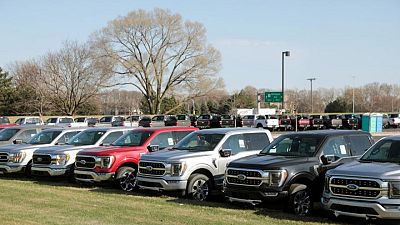 Supply chain snarls could cost automakers $210 billion this year, forecast finds Supply chain snarls could cost automakers $210 billion this year, forecast finds