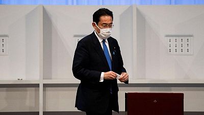 وزير الخارجية السابق كيشيدا سيتولى رئاسة وزراء اليابان بعد تصويت حزبي