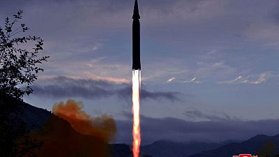 كوريا الشمالية تنضم لسباق الصواريخ الأسرع من الصوت