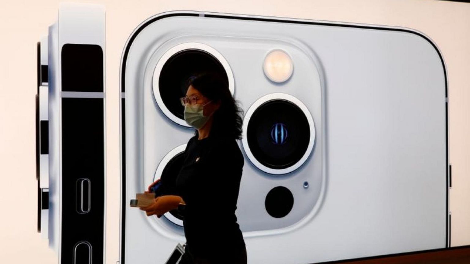 Apple likely to cut iPhone 13 production due to chip crunch -Bloomberg News