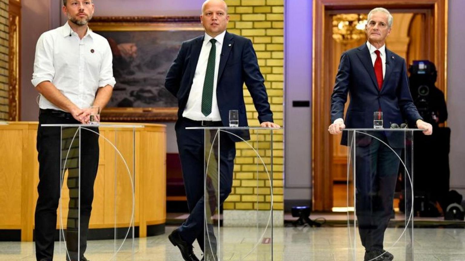 Norway's Socialists pull out of talks to form majority government