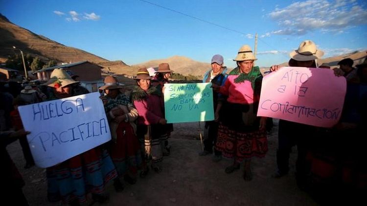 Minera de cobre MMG reinicia transporte de carga tras pausa en bloqueos de comunidad en Perú
