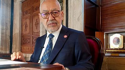 الغنوشي يتحدى الرئيس التونسي ويقول البرلمان في حالة انعقاد دائم الغنوشي يتحدى الرئيس التونسي ويقول البرلمان في حالة انعقاد دائم