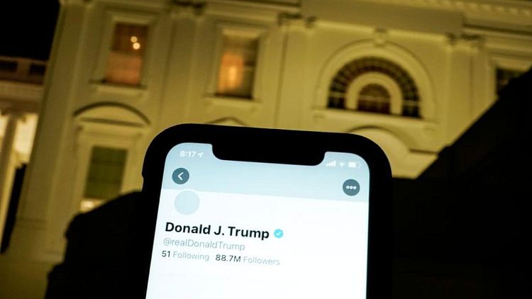 Trump loses bid to keep lawsuit against Twitter in Florida