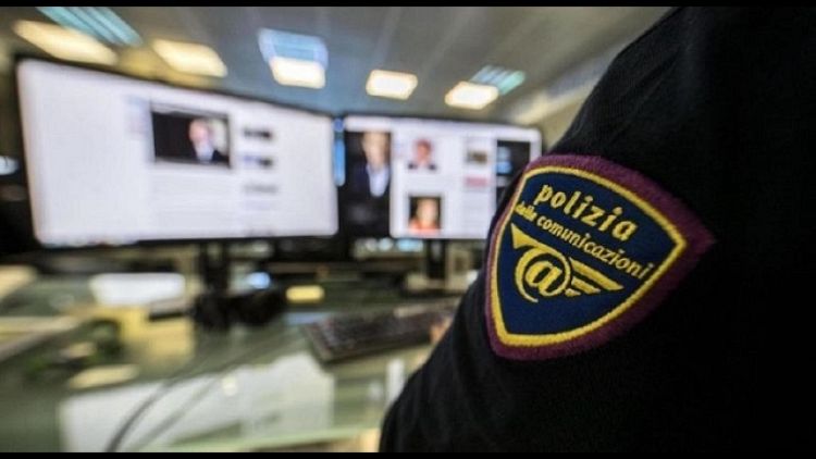 Operazione Polizia postale, venduti mezzi per 200mila euro