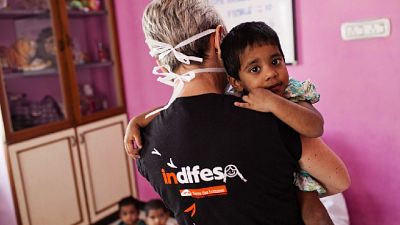 1.260 bambine e 1.117 bambini.Rapporto Indifesa Terre des Hommes 1.260 bambine e 1.117 bambini.Rapporto Indifesa Terre des Hommes