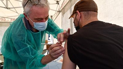 301.773 test, tasso positività allo 1,1% 301.773 test, tasso positività allo 1,1%