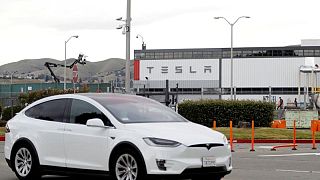 Tesla supera las estimaciones de ingresos trimestrales