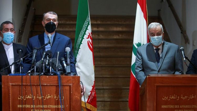 مصحح-وزير الخارجية الإيراني: مستعدون لبناء محطتين للطاقة في لبنان