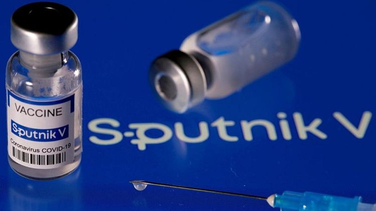OMS dice que proceso de aprobación de vacuna rusa Sputnik V sigue pendiente