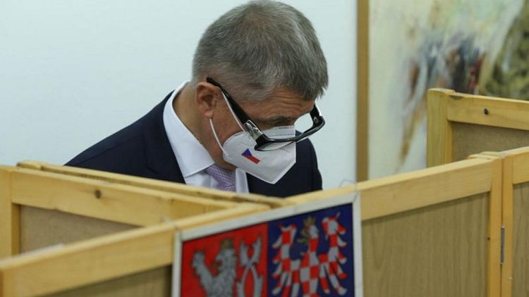 المعارضة التشيكية تحقق فوزا مفاجئا على الحزب الحاكم في انتخابات البرلمان