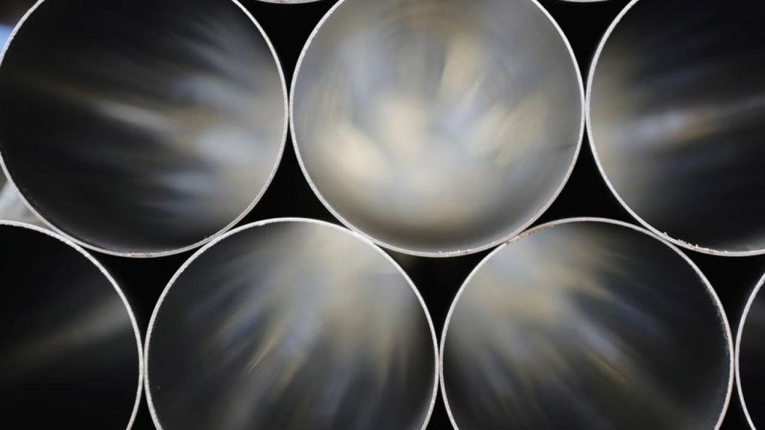 British industry warns of factory closures without help on fuel costs