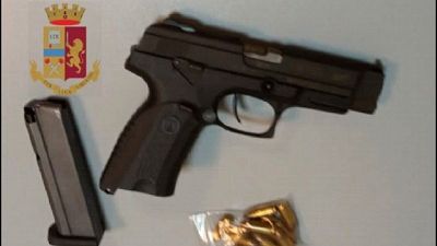 Bloccato dalla Ps a Napoli, uscito di cella grazie a un permesso Bloccato dalla Ps a Napoli, uscito di cella grazie a un permesso