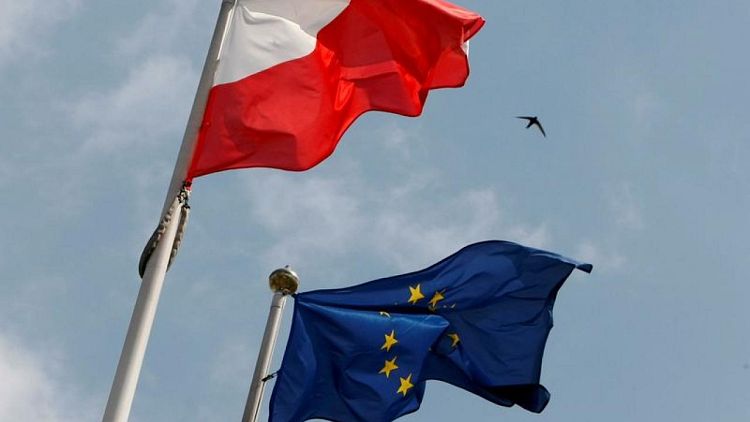 وزارة الخارجية: بولندا ستواصل احترام قانون الاتحاد الأوروبي