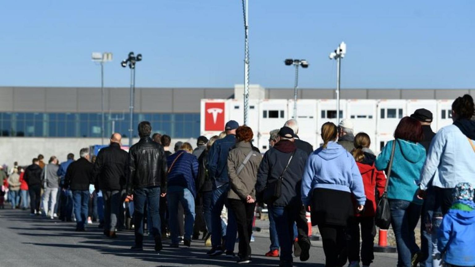 Tesla worried it won't be able to hire enough people for Berlin factory - Musk