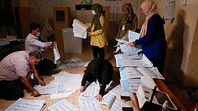 تلفزيون: سياسي عراقي مؤيد لإيران يرفض نتائج الانتخابات ويصفها بأنها "مفبركة" تلفزيون: سياسي عراقي مؤيد لإيران يرفض نتائج الانتخابات ويصفها بأنها "مفبركة"