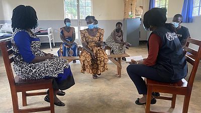En Ouganda, une initiative à base communautaire pour aider les patients atteints du VIH à vaincre la dépression