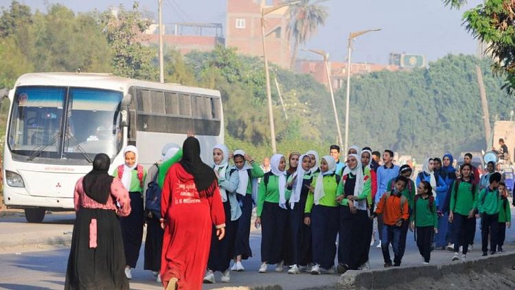 مصر تسجل 837 إصابة جديدة بفيروس كورونا و37 وفاة