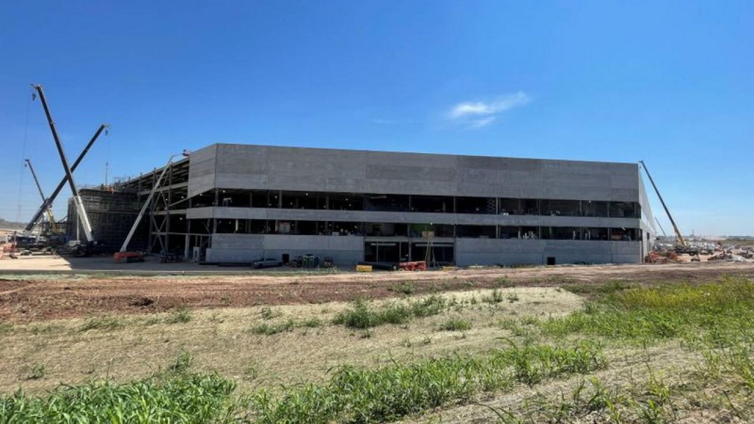Austin cheers Tesla's headquarters move, but local home buyers left on edge