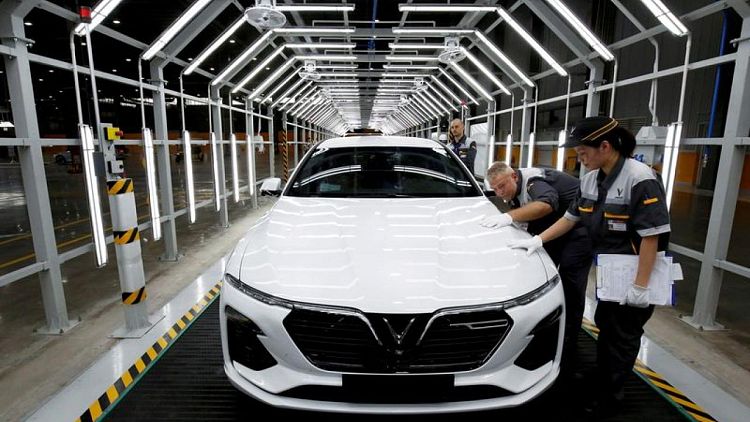 Vietnam carmaker Vinfast eyes start of U.S. deliveries in late 2022, CEO says