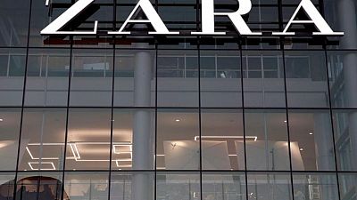 Inditex cobrará por las bolsas de papel en las tiendas españolas