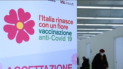 Presenti allontanati fino a termine controlli artificieri Presenti allontanati fino a termine controlli artificieri