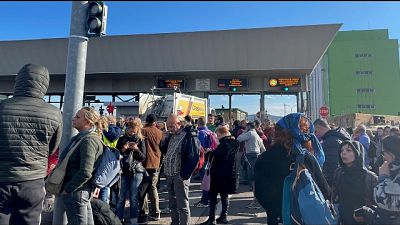 Piccola folla nonostante dietrofront, complice bella giornata Piccola folla nonostante dietrofront, complice bella giornata